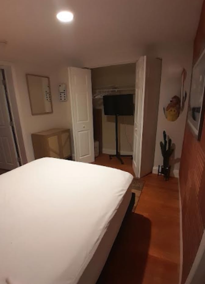 L MC's room