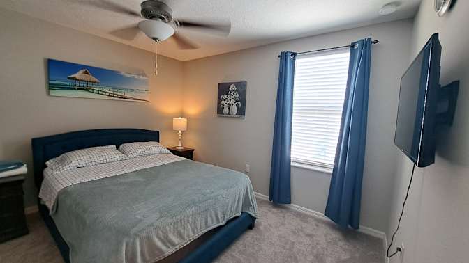 CHRISTY  KETSDEVER's room