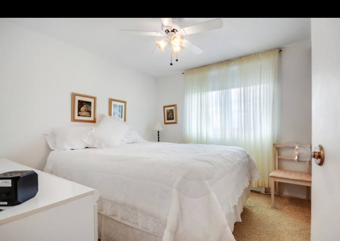 Suzanne's room