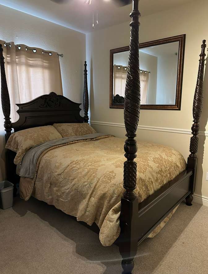 Nancy Reynolds's room