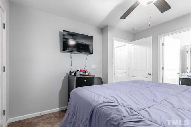 Alcove Rooms's room