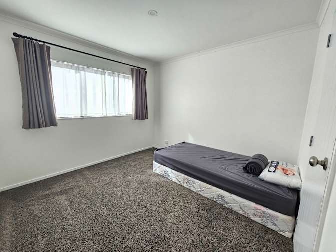 Ying's room