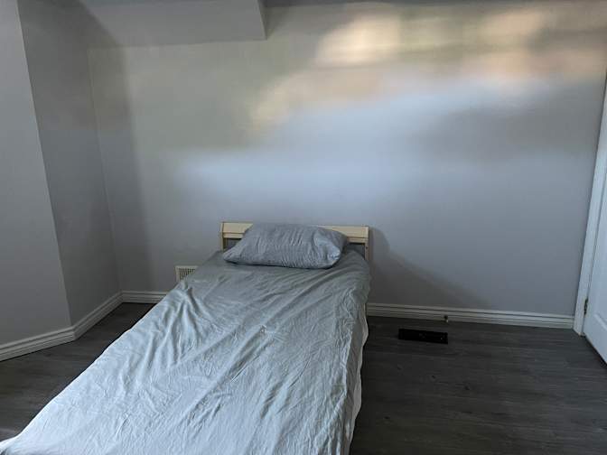 Sara's room