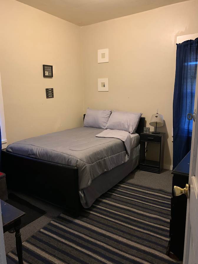 Rhonda's room