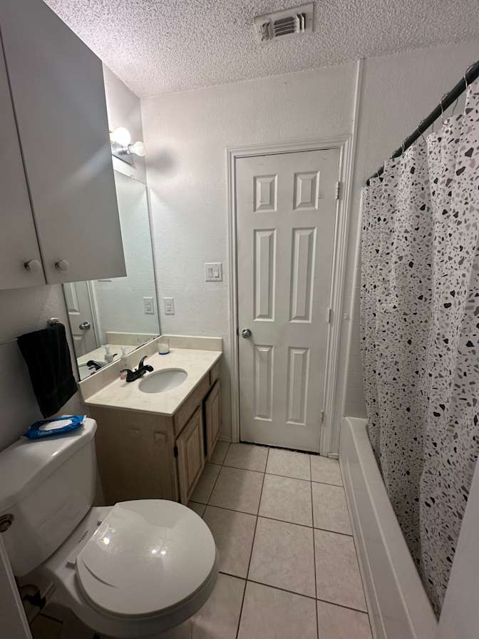 Jasmine's room