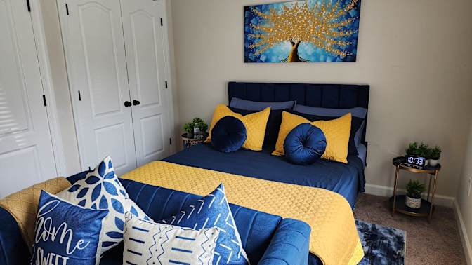 Hivemind's room