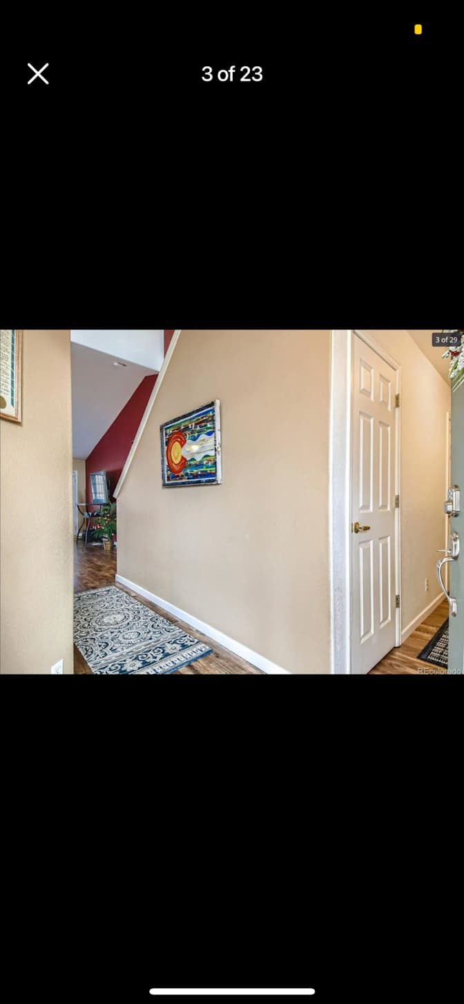 Saloni's room