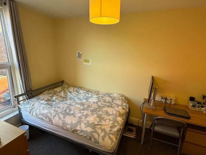 sofia blentzas fernandez's room