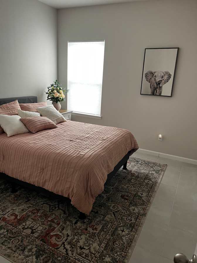 Tiffany Osullivan's room