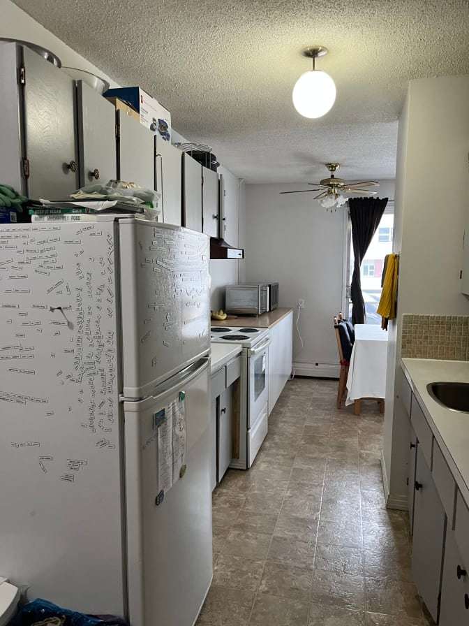 The Roommates's room