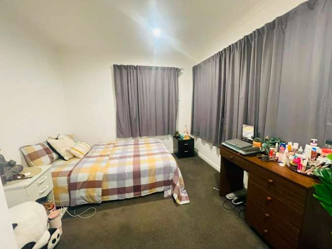 Yu Hsiang Lin's room