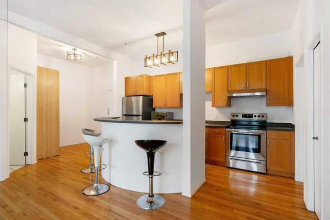 Tolobi Rental's room