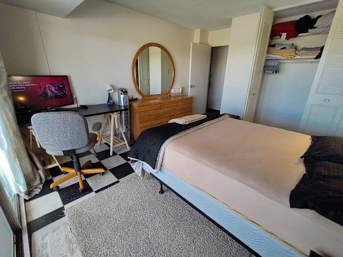 Gilbert's room