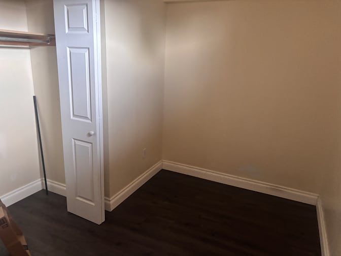 Samantha Raye's room