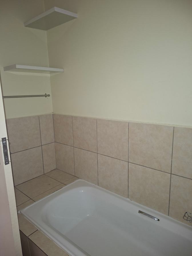 Fulufhelo's room