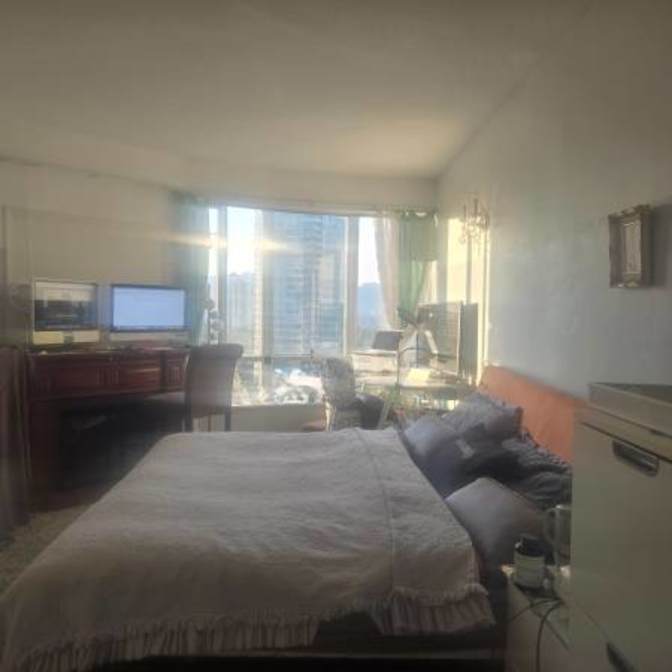 QiuYing's room