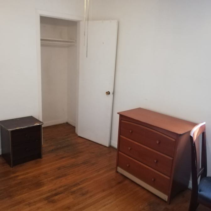 BILL's room