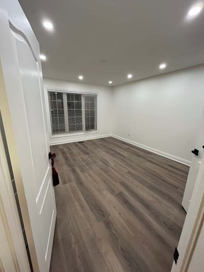 Saad Jafri's room