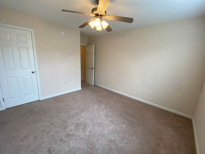 Alcove Rooms's room