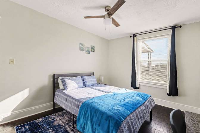 PadSplit's room