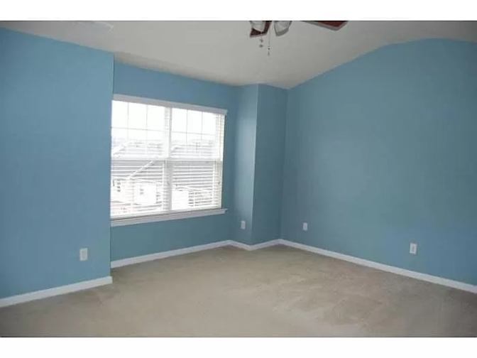Alcove Rooms's room