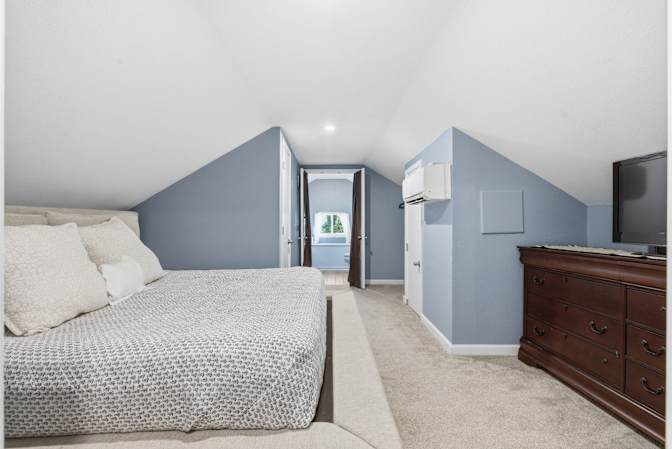 Charming heights home's room