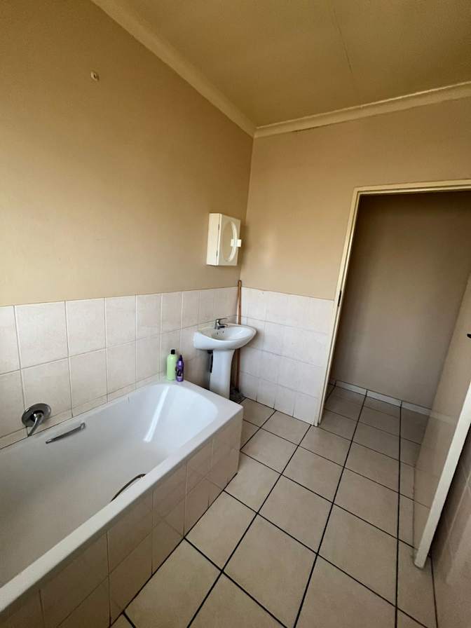 Busi Jele's room