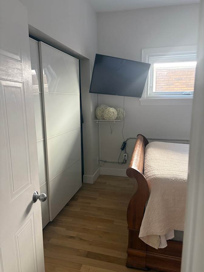 Jennifer's room