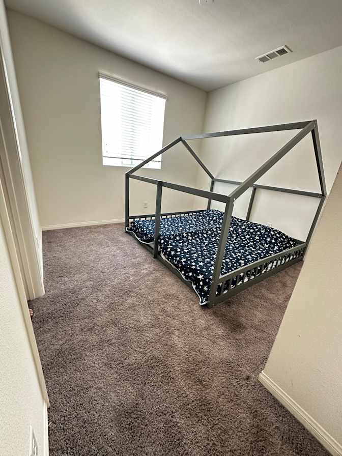 Renkang's room