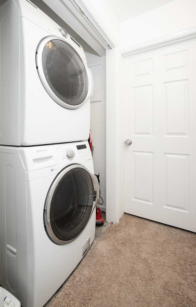 lifedoorrentals's room