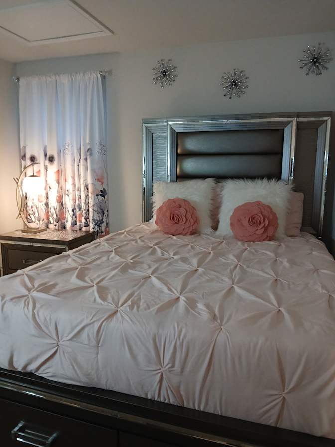 Ramdon's room