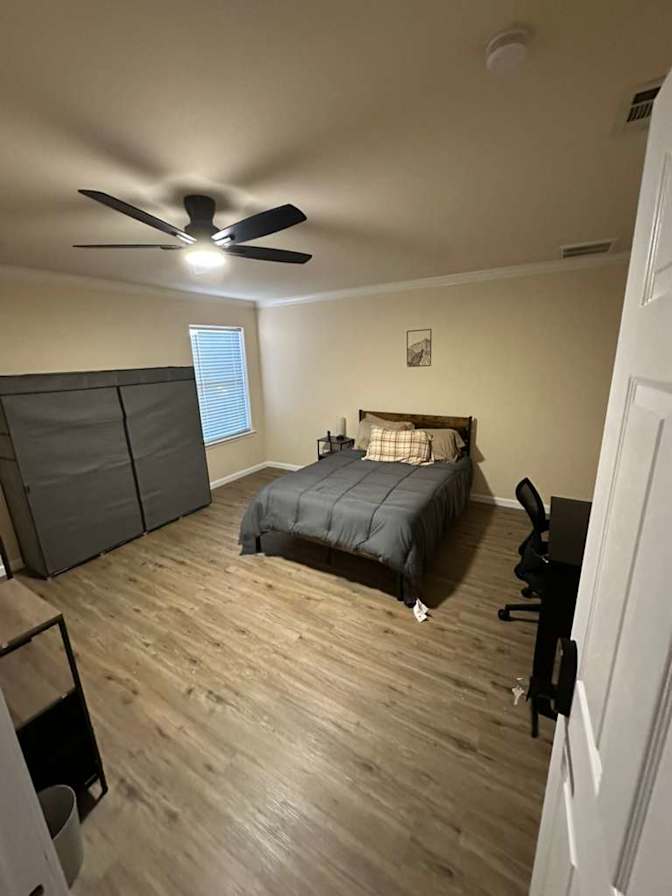 Valentina's room