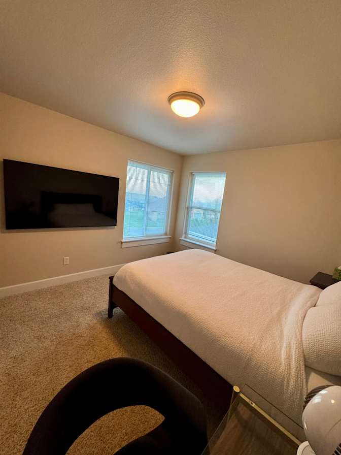 Dan's room