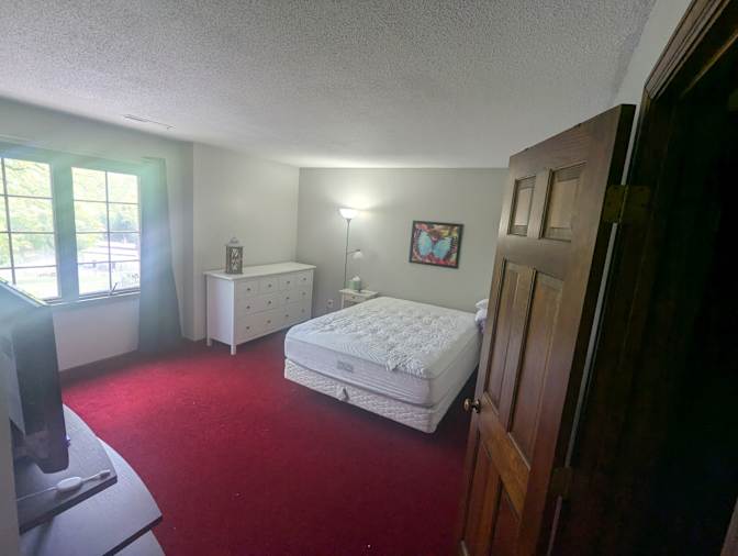 Lisa's room