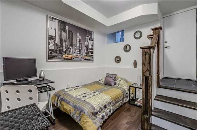 Kiki's room