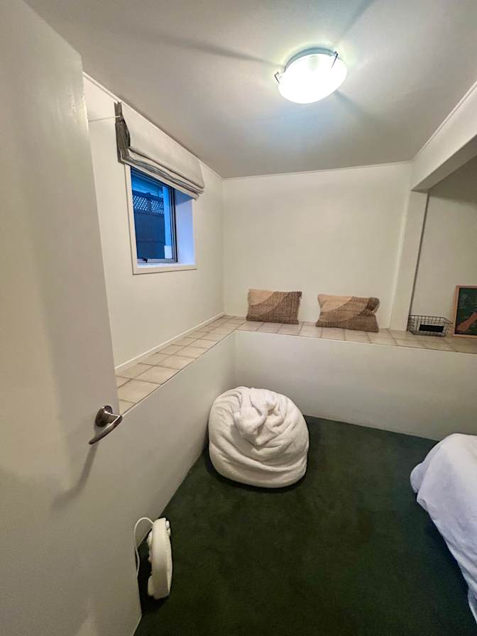 Sophia MyBusiness's room