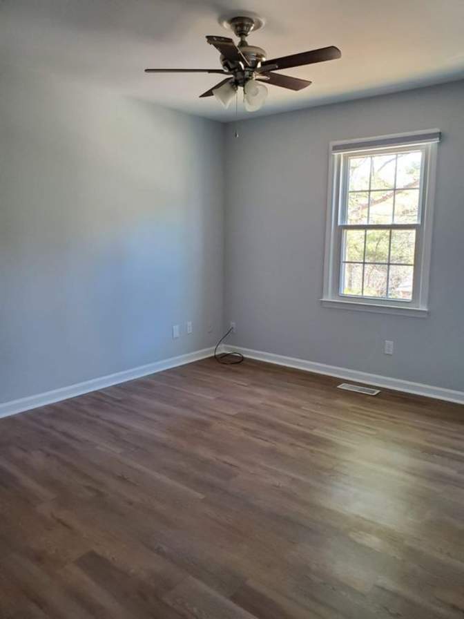 Alcove Rooms's room