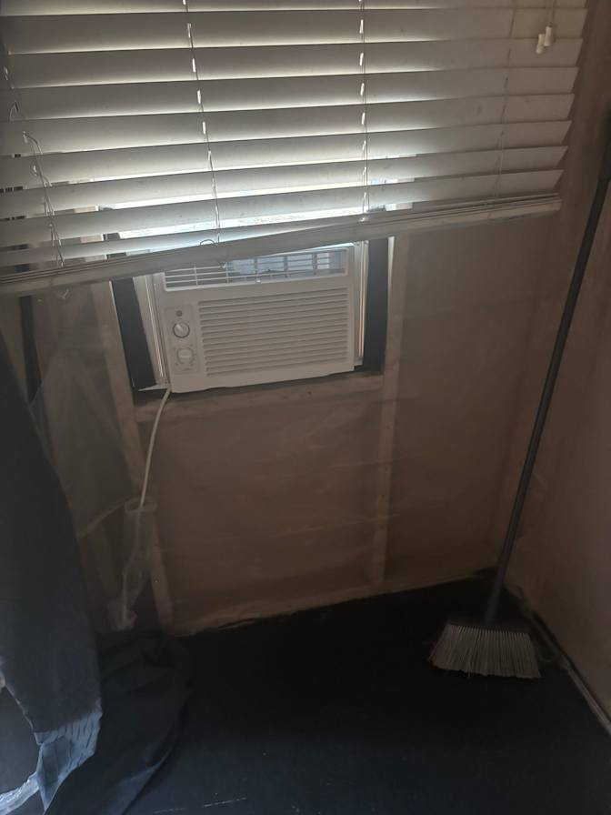 Deandre's room