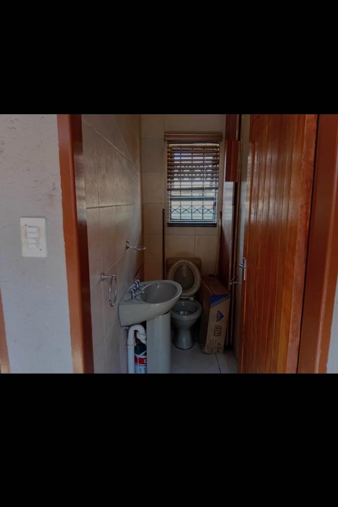 ZwelakheSamuel Msiza's room
