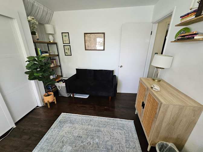 Jennifer's room