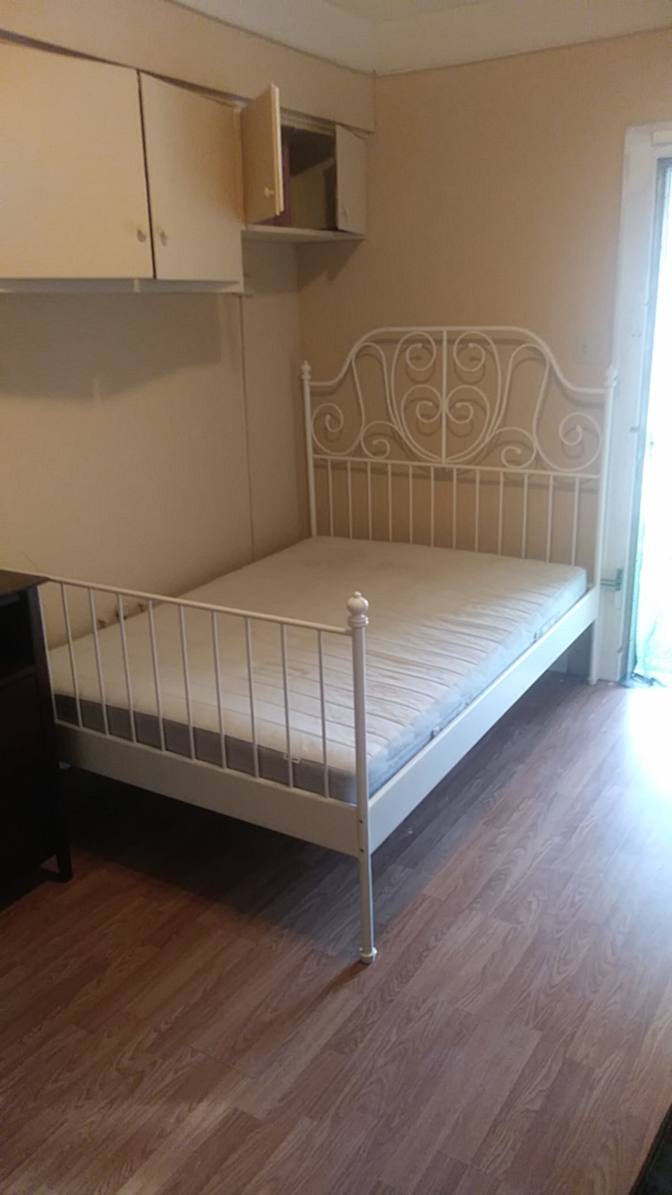 Peng's room