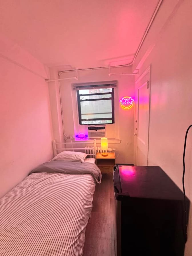 Rose Tekcan's room