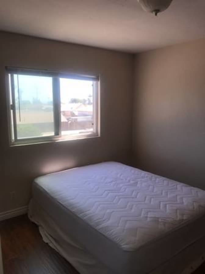 Flo's room