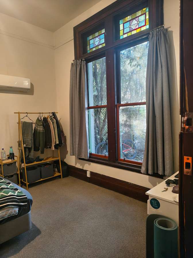 Jodi's room