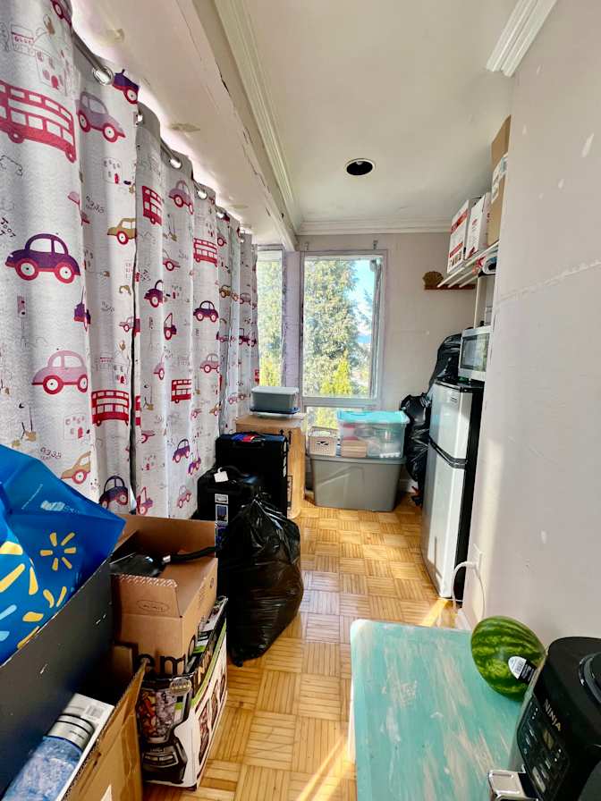 See's room
