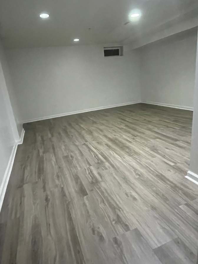 Trang Nguyen's room