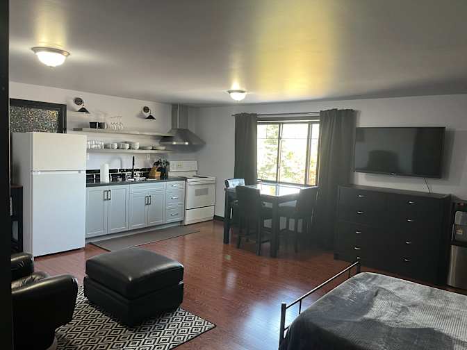 Scott McIntosh's room