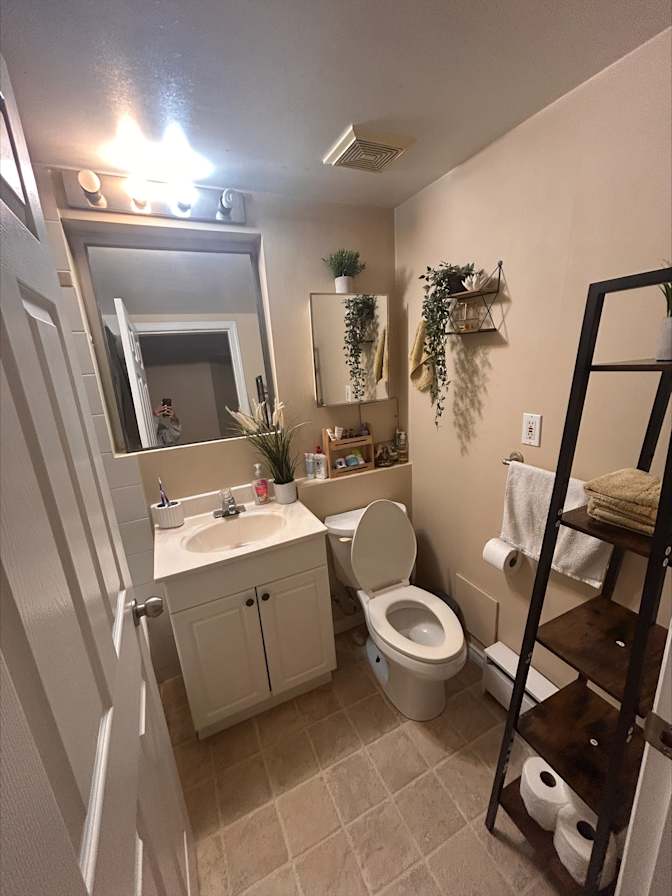 Becky Jenkins's room