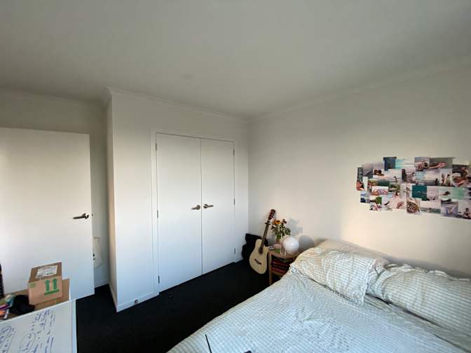 Mercedes's room