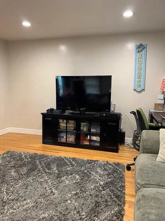 Jodi's room